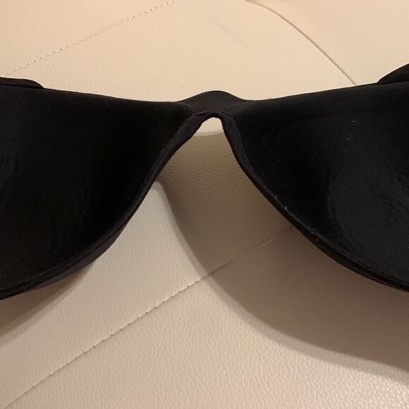 Victoria's Secret Size 38D lined Demi Bra with under wire - Picture 5 of 7